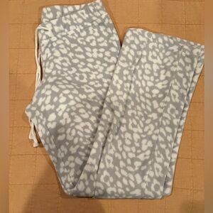 Old Navy Fleece Cheetah Print Pajama Pants